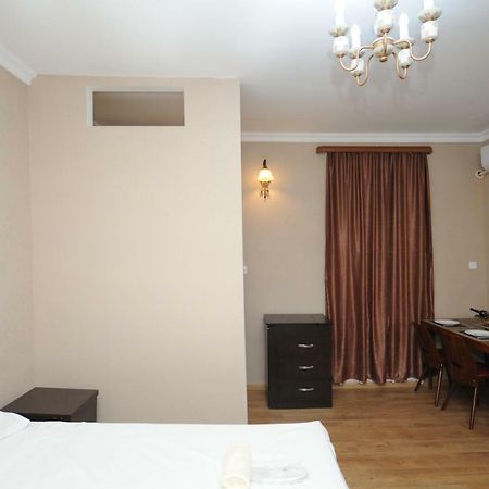 Shako'S Apartments Tbilisi Esterno foto